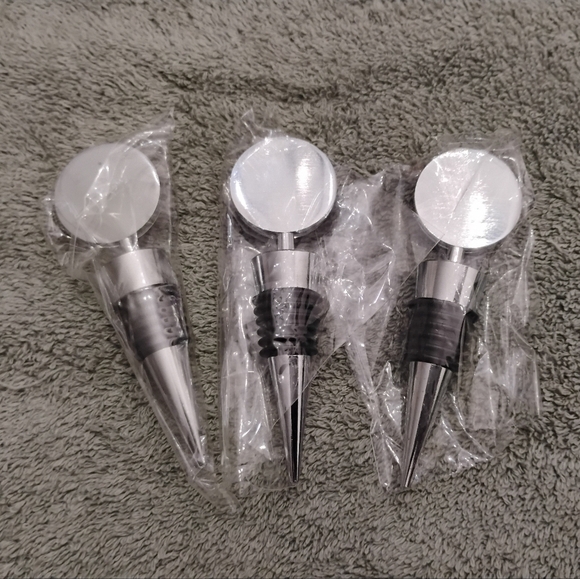 Art Glass Beverage Bottle Stoppers, Set of 3 - Picture 3 of 12